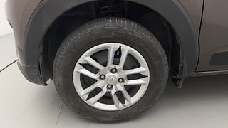 Used 2023 Renault Triber RXT Petrol+cng(outside fitted) Petrol+cng Manual tyres LEFT FRONT TYRE RIM VIEW