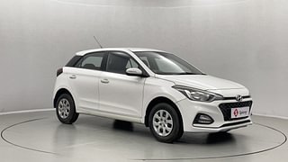 Used 2018 Hyundai Elite i20 [2018-2020] Sportz 1.2 Petrol Manual exterior RIGHT FRONT CORNER VIEW