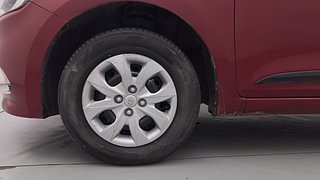 Used 2015 Hyundai Elite i20 [2014-2018] Sportz 1.2 Petrol Manual tyres LEFT FRONT TYRE RIM VIEW
