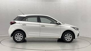 Used 2018 Hyundai Elite i20 [2018-2020] Sportz 1.2 Petrol Manual exterior RIGHT SIDE VIEW