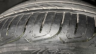 Used 2018 Ford Freestyle [2017-2021] Titanium 1.2 Petrol Manual tyres LEFT FRONT TYRE TREAD VIEW