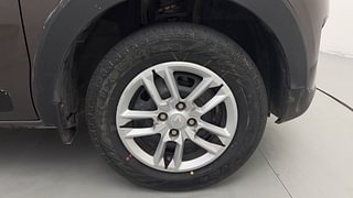 Used 2023 Renault Triber RXT Petrol+cng(outside fitted) Petrol+cng Manual tyres RIGHT FRONT TYRE RIM VIEW