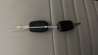 Used 2020 Renault Triber RXL Petrol Manual extra CAR KEY VIEW