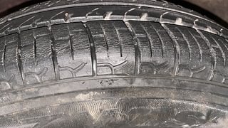 Used 2015 hyundai i10 Sportz 1.1 Petrol Petrol Manual tyres LEFT FRONT TYRE TREAD VIEW