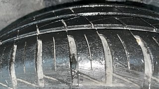 Used 2023 Renault Kwid 1.0 RXT SCE Petrol Manual tyres RIGHT FRONT TYRE TREAD VIEW