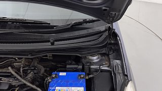 Used 2011 Hyundai i20 [2008-2012] Magna 1.2 Petrol Manual engine ENGINE LEFT SIDE HINGE & APRON VIEW