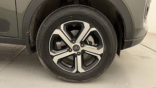 Used 2022 Tata Nexon XZ Plus Petrol Petrol Manual tyres RIGHT FRONT TYRE RIM VIEW