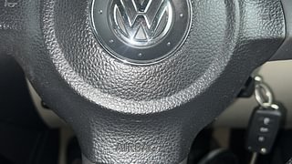 Used 2012 Volkswagen Polo [2010-2014] Highline1.2L (P) Petrol Manual top_features Airbags