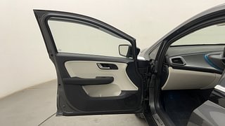 Used 2022 Tata Altroz XZ 1.2 Petrol Manual interior LEFT FRONT DOOR OPEN VIEW