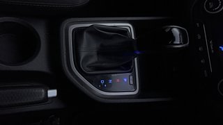Used 2017 Hyundai Creta [2015-2018] 1.6 SX Plus Auto Diesel Automatic interior GEAR  KNOB VIEW