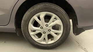 Used 2020 honda Amaze 1.2 VX CVT i-VTEC Petrol Automatic tyres LEFT REAR TYRE RIM VIEW