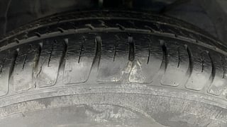 Used 2019 Maruti Suzuki Swift [2017-2021] VXi Petrol Manual tyres RIGHT FRONT TYRE TREAD VIEW