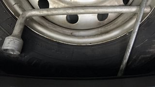 Used 2012 Maruti Suzuki Wagon R 1.0 [2010-2019] LXi CNG (outside fitted) Petrol+cng Manual tyres SPARE TYRE VIEW