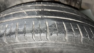 Used 2015 Maruti Suzuki Ciaz [2014-2017] ZXi AT Petrol Automatic tyres LEFT REAR TYRE TREAD VIEW