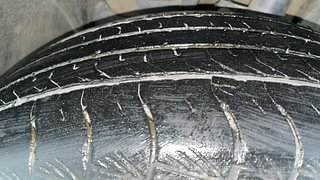 Used 2017 Renault Duster [2017-2020] RXS CVT Petrol Petrol Automatic tyres LEFT FRONT TYRE TREAD VIEW