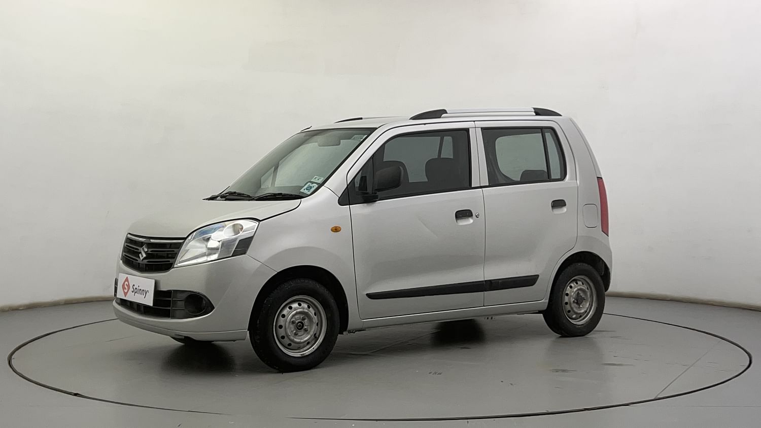 LEFT FRONT CORNER VIEW