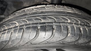 Used 2011 Hyundai i20 [2008-2012] Magna 1.2 Petrol Manual tyres LEFT FRONT TYRE TREAD VIEW