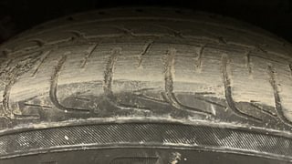 Used 2014 Maruti Suzuki Celerio VXI AMT Petrol Automatic tyres RIGHT FRONT TYRE TREAD VIEW