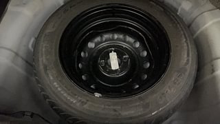 Used 2011 Hyundai i20 [2008-2012] Sportz 1.2 Petrol Manual tyres SPARE TYRE VIEW