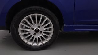 Used 2014 Tata Zest [2014-2019] XT Petrol Petrol Manual tyres LEFT FRONT TYRE RIM VIEW