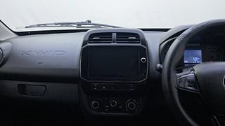 Used 2023 Renault Kwid 1.0 RXT AMT SCE Petrol Automatic interior MUSIC SYSTEM & AC CONTROL VIEW
