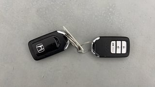 Used 2022 Honda Amaze 1.2 VX CVT i-VTEC Petrol Automatic extra CAR KEY VIEW