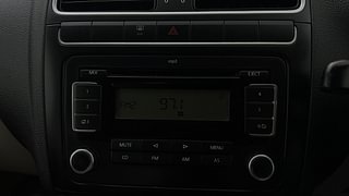 Used 2012 Volkswagen Polo [2010-2014] Highline1.2L (P) Petrol Manual top_features Integrated (in-dash) music system