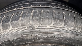 Used 2015 Hyundai Xcent [2014-2017] S Petrol Petrol Manual tyres RIGHT FRONT TYRE TREAD VIEW