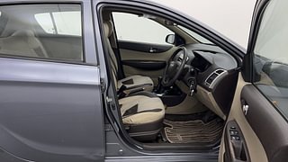 Used 2011 Hyundai i20 [2008-2012] Magna 1.2 Petrol Manual interior RIGHT SIDE FRONT DOOR CABIN VIEW