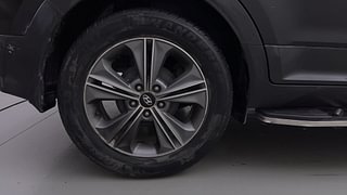Used 2017 Hyundai Creta [2015-2018] 1.6 SX Plus Auto Diesel Automatic tyres RIGHT REAR TYRE RIM VIEW