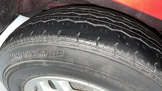 Used 2019 Mahindra TUV300 [2015-2020] T8 mHAWK100 Dual Tone Diesel Manual tyres RIGHT REAR TYRE TREAD VIEW