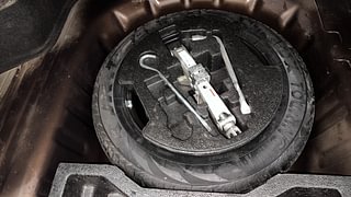 Used 2015 Maruti Suzuki Ciaz [2014-2017] ZXi AT Petrol Automatic tyres SPARE TYRE VIEW
