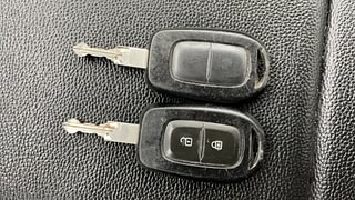 Used 2017 Renault Duster [2017-2020] RXS CVT Petrol Petrol Automatic extra CAR KEY VIEW