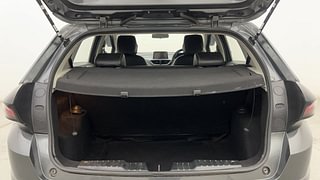 Used 2022 Tata Altroz XZ 1.2 Petrol Manual interior DICKY INSIDE VIEW