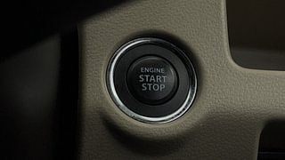 Used 2015 Maruti Suzuki Ciaz [2014-2017] ZXi AT Petrol Automatic top_features Keyless start