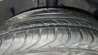 Used 2011 Hyundai i20 [2008-2012] Magna 1.2 Petrol Manual tyres RIGHT FRONT TYRE TREAD VIEW