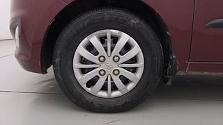 Used 2015 hyundai i10 Sportz 1.1 Petrol Petrol Manual tyres LEFT FRONT TYRE RIM VIEW