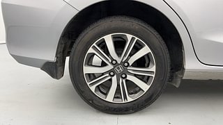 Used 2022 Honda Amaze 1.2 VX CVT i-VTEC Petrol Automatic tyres RIGHT REAR TYRE RIM VIEW