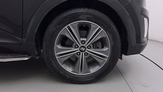 Used 2017 Hyundai Creta [2015-2018] 1.6 SX Plus Auto Diesel Automatic tyres RIGHT FRONT TYRE RIM VIEW
