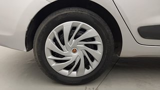 Used 2015 Hyundai Xcent [2014-2017] S Petrol Petrol Manual tyres RIGHT REAR TYRE RIM VIEW