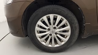 Used 2015 Maruti Suzuki Ciaz [2014-2017] ZXi AT Petrol Automatic tyres LEFT FRONT TYRE RIM VIEW