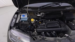 Used 2022 Renault Kwid 1.0 RXT AMT SCE Petrol Automatic engine ENGINE RIGHT SIDE HINGE & APRON VIEW