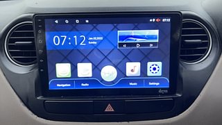 Used 2015 Hyundai Xcent [2014-2017] S Petrol Petrol Manual top_features Integrated (in-dash) music system
