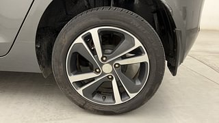 Used 2022 Tata Altroz XZ 1.2 Petrol Manual tyres LEFT REAR TYRE RIM VIEW