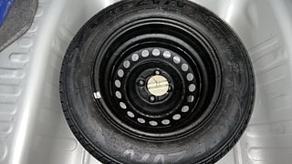 Used 2022 Honda Amaze 1.2 VX CVT i-VTEC Petrol Automatic tyres SPARE TYRE VIEW