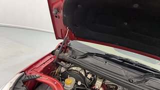 Used 2019 Mahindra TUV300 [2015-2020] T8 mHAWK100 Dual Tone Diesel Manual engine ENGINE RIGHT SIDE HINGE & APRON VIEW