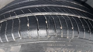 Used 2012 Volkswagen Polo [2010-2014] Highline1.2L (P) Petrol Manual tyres RIGHT FRONT TYRE TREAD VIEW