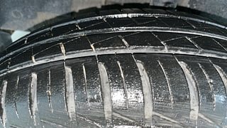 Used 2023 Renault Kwid 1.0 RXT SCE Petrol Manual tyres LEFT FRONT TYRE TREAD VIEW