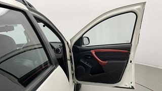 Used 2017 Renault Duster [2017-2020] RXS CVT Petrol Petrol Automatic interior RIGHT FRONT DOOR OPEN VIEW