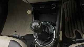 Used 2011 Hyundai i20 [2008-2012] Magna 1.2 Petrol Manual interior GEAR  KNOB VIEW